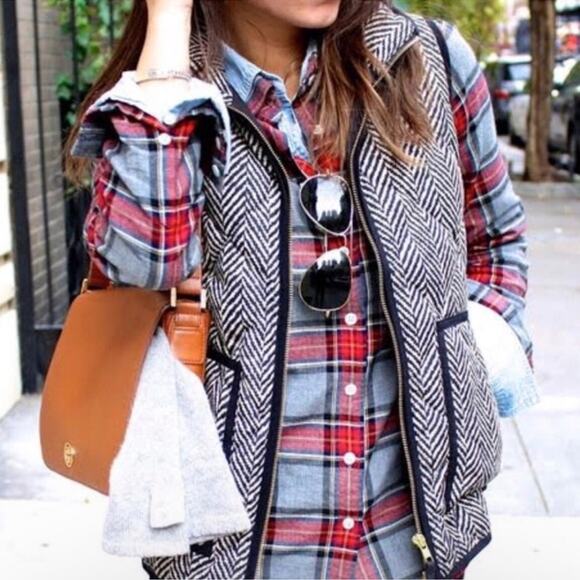 J Crew Herringbone Excursion Quilted Down Puffer Zip Vest XS - Picture 2 of 16